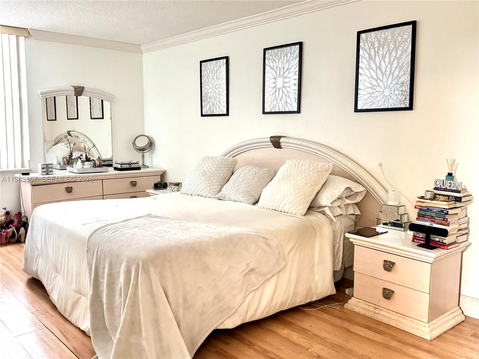 image Winston Towers 50010