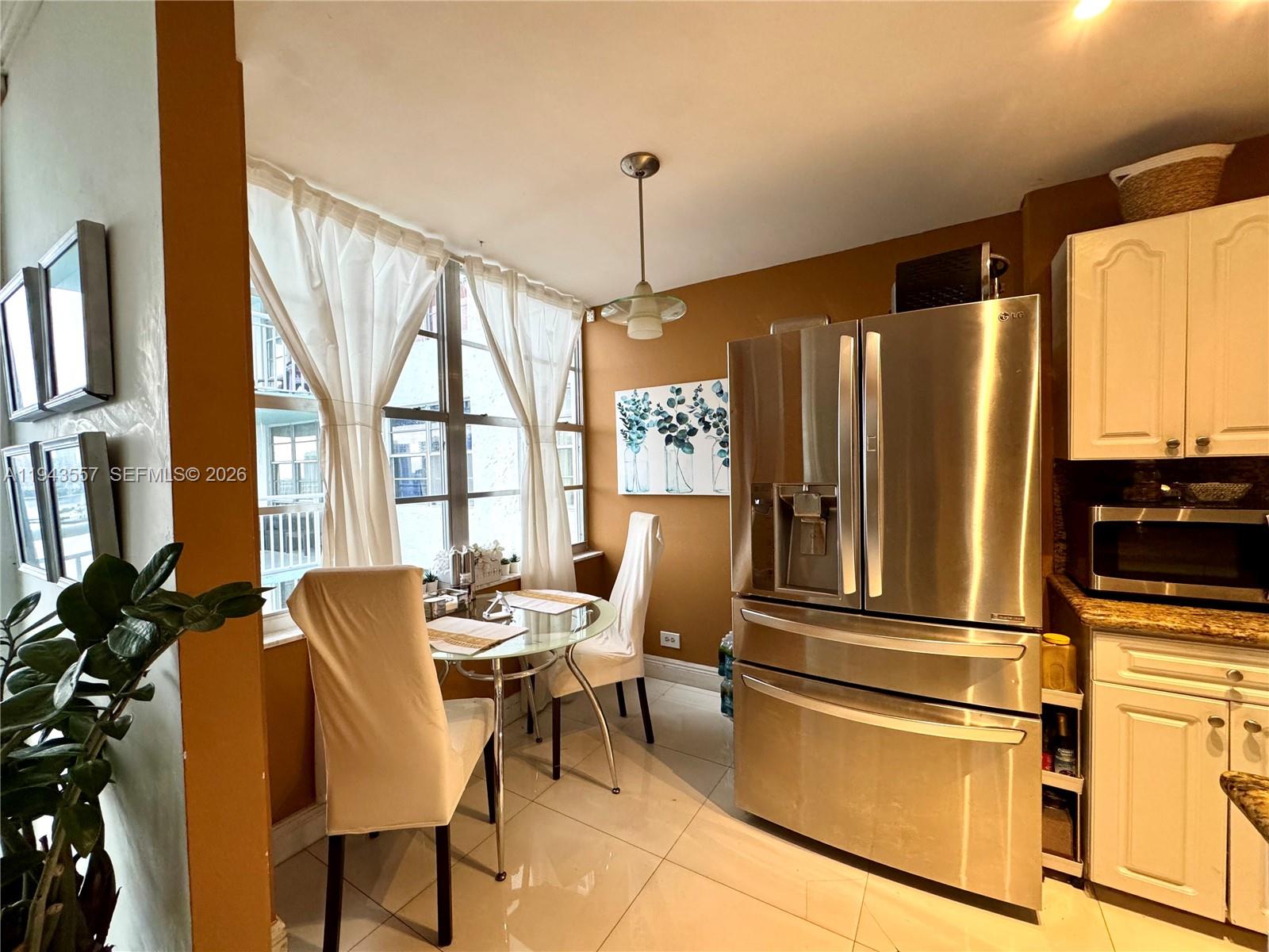 image Winston Towers 50016