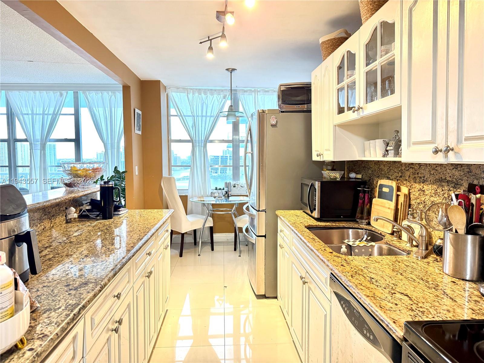 image Winston Towers 5004