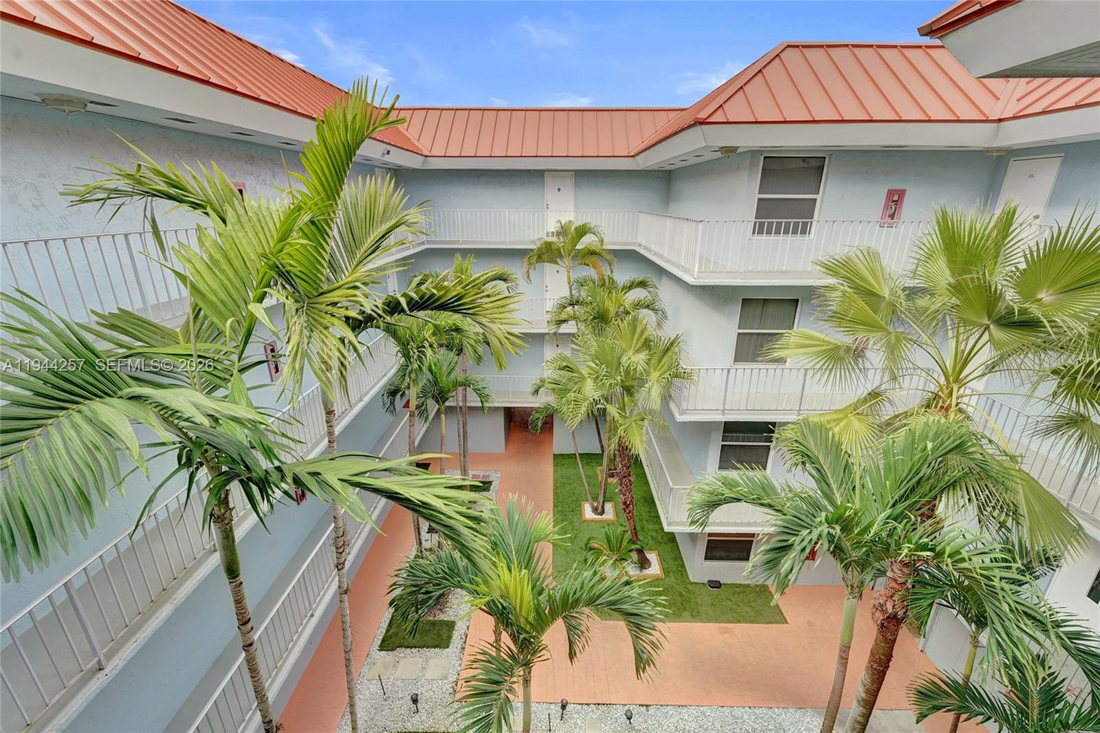 505 S Pine Is Rd #405B Plantation, FL 33324