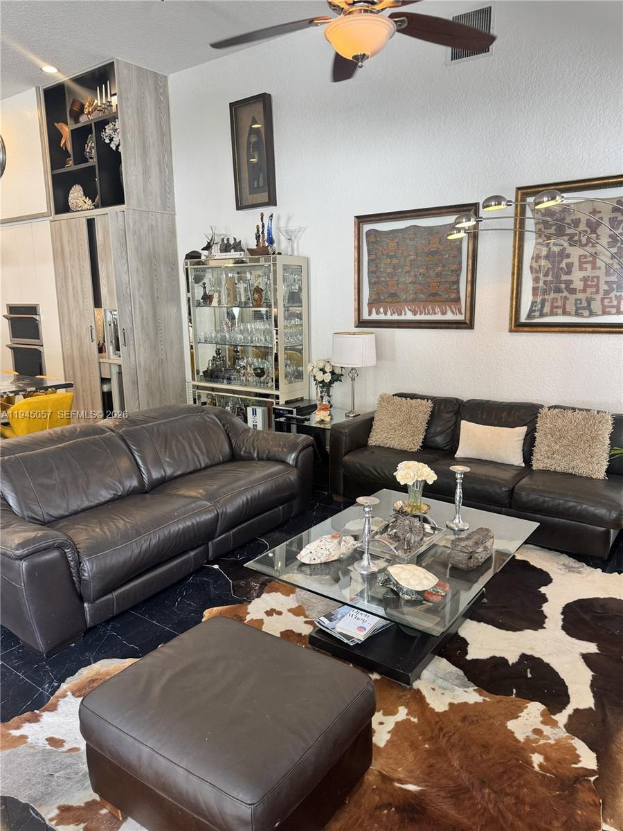 13707 NW 21st St Pembroke Pines, FL 33028