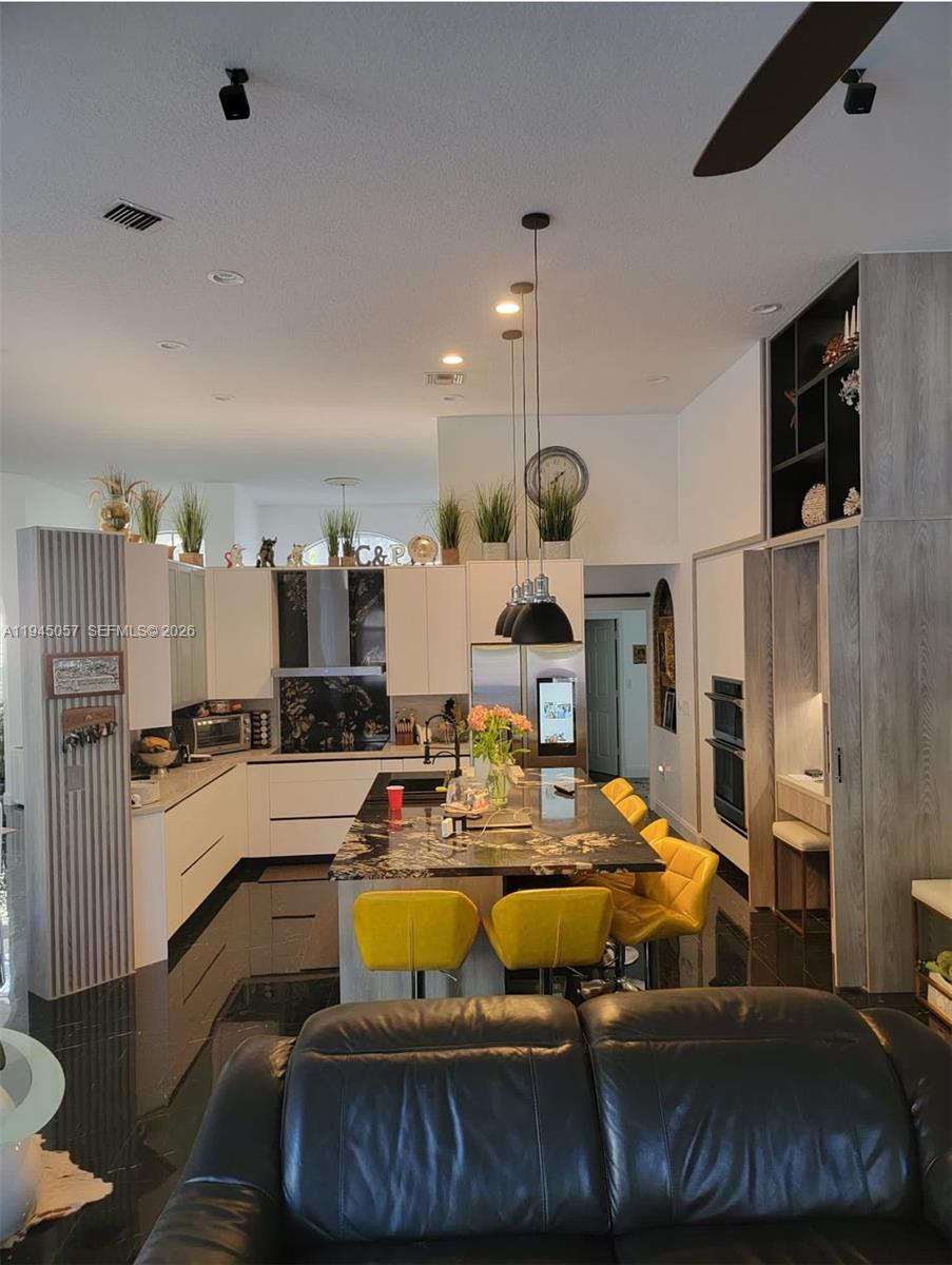 13707 NW 21st St Pembroke Pines, FL 33028