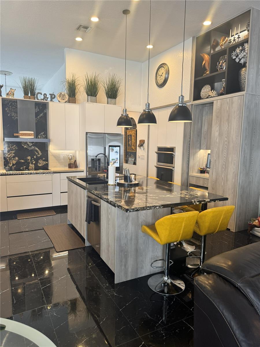 13707 NW 21st St Pembroke Pines, FL 33028