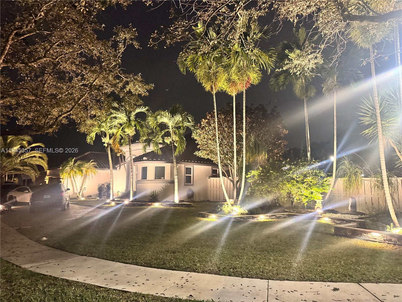 13707 NW 21st St Pembroke Pines, FL 33028