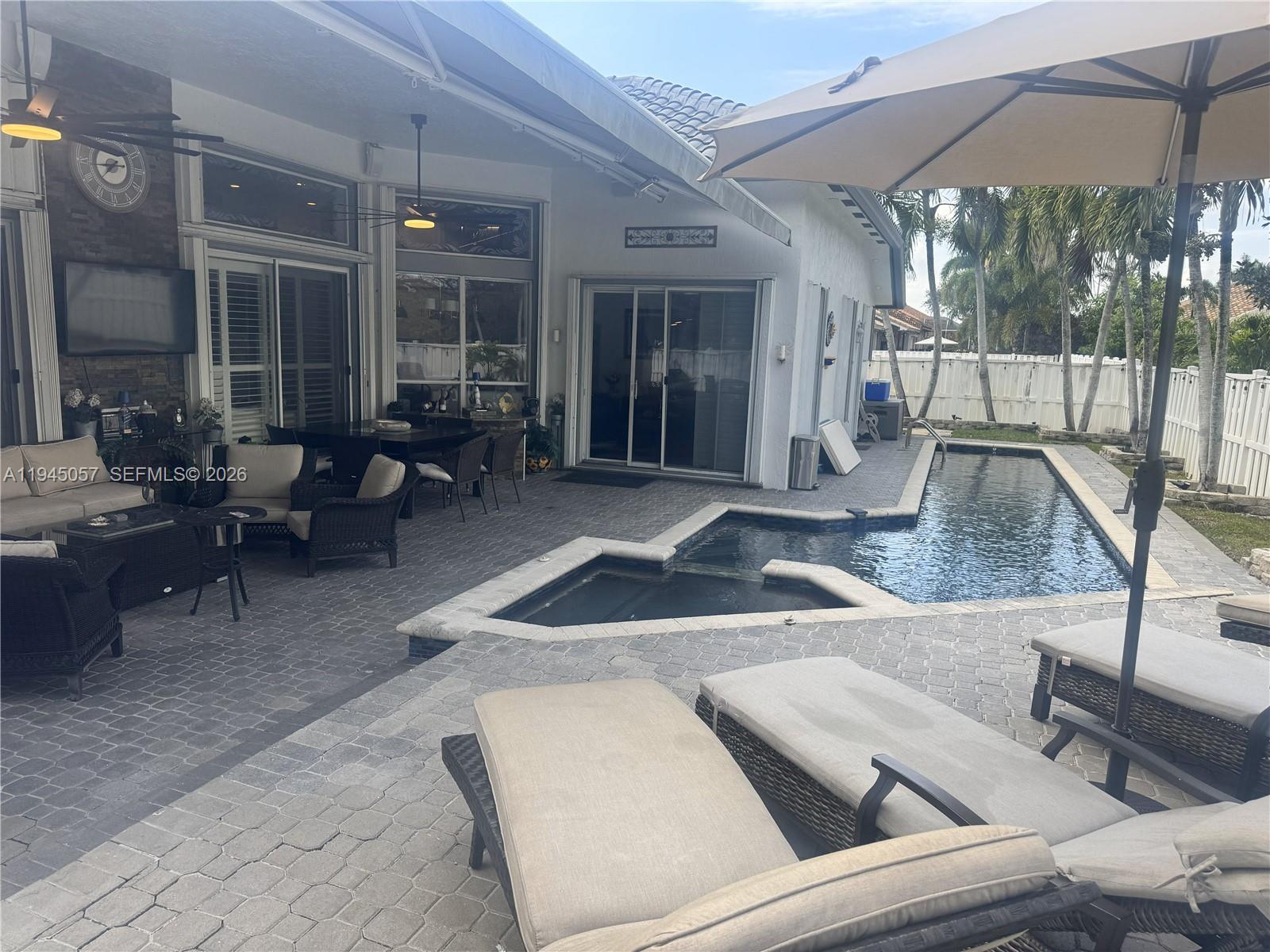 13707 NW 21st St Pembroke Pines, FL 33028