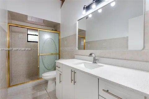 601 Leslie Dr #601 Hallandale Beach, FL 33009