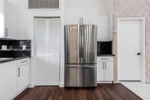 601 Leslie Dr #601 Hallandale Beach, FL 33009