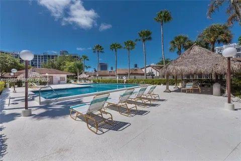 601 Leslie Dr #601 Hallandale Beach, FL 33009