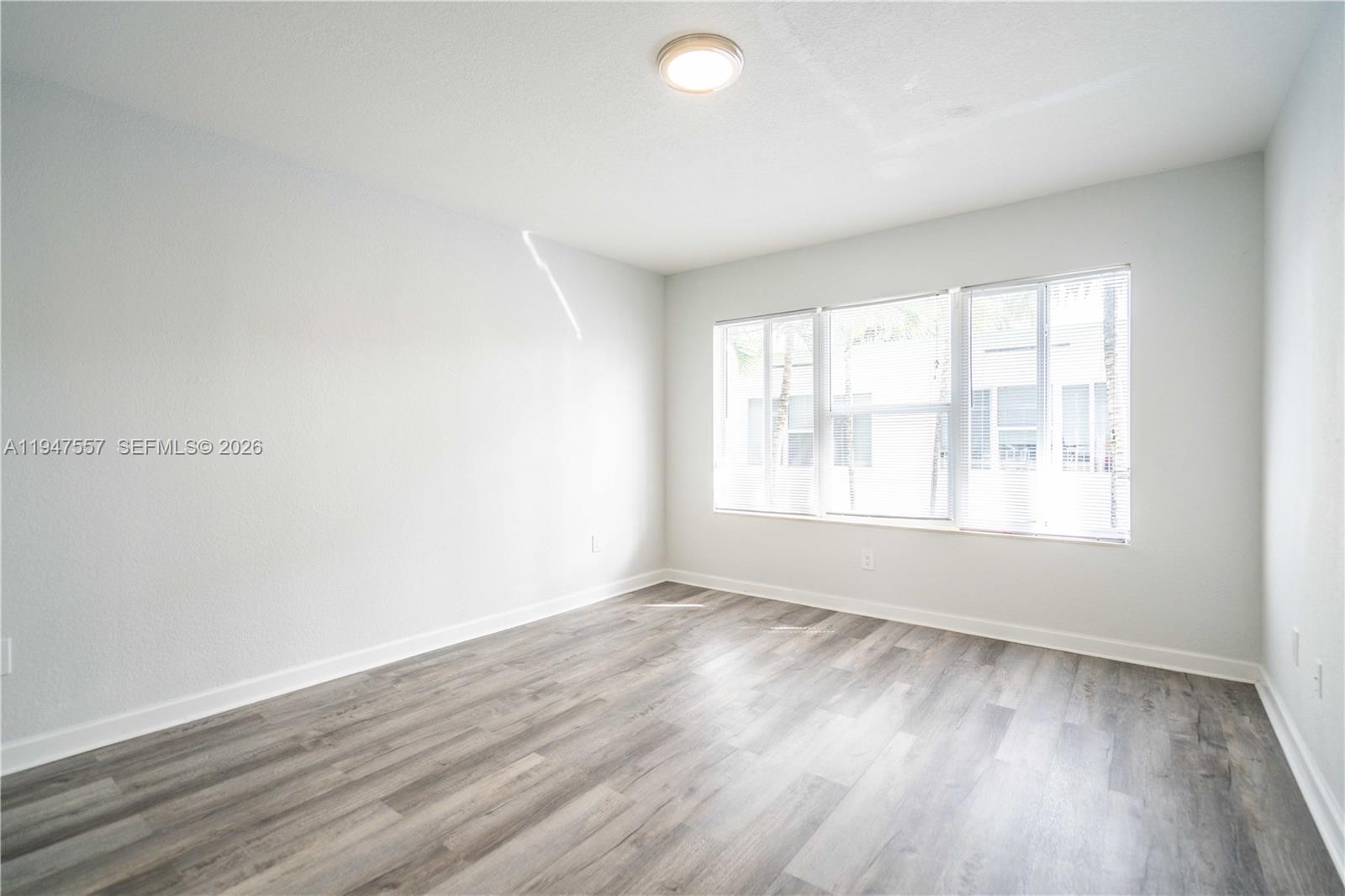 2180 Bay Dr #3B Miami Beach, FL 33141