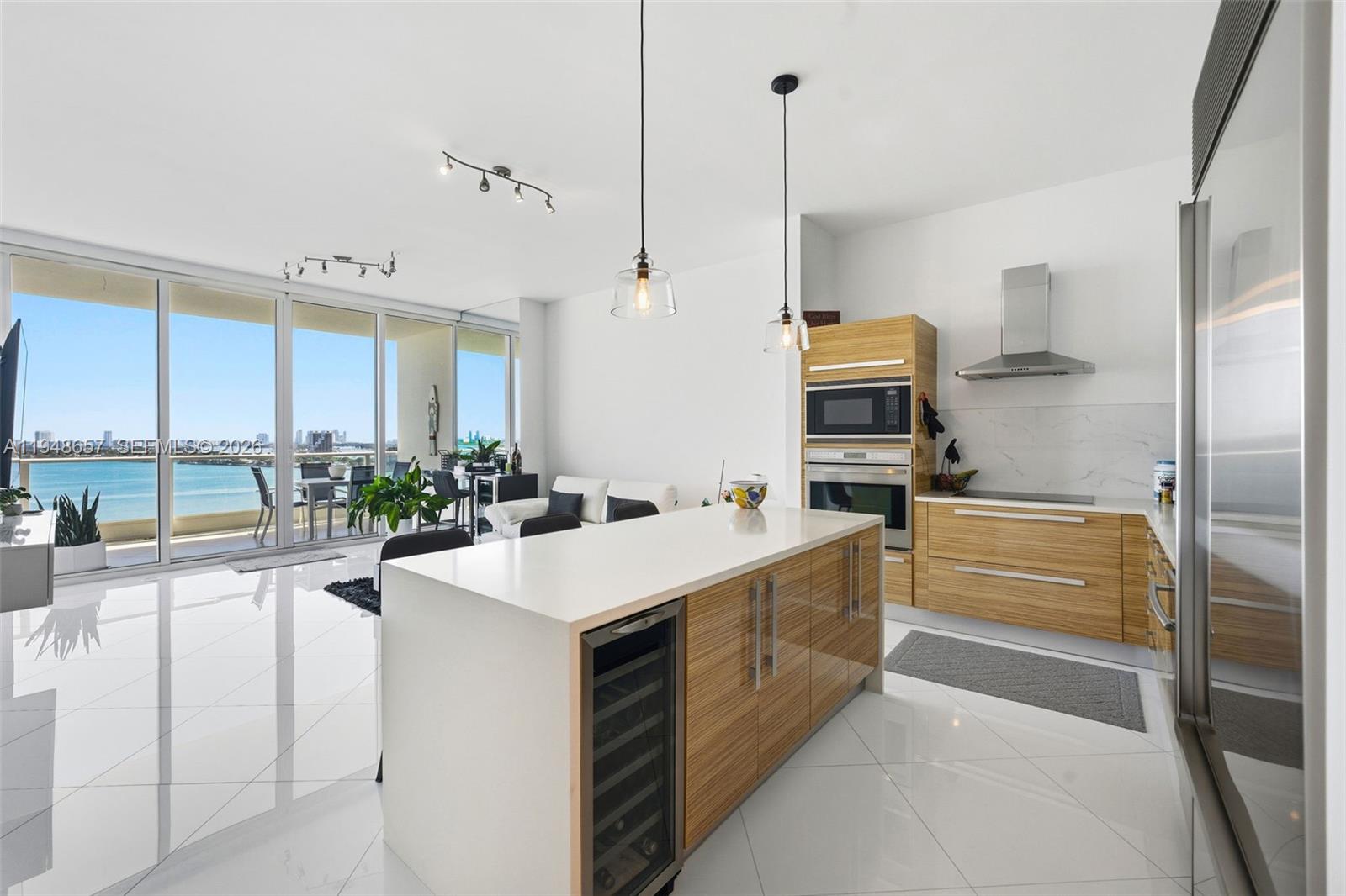 image Paramount Bay9