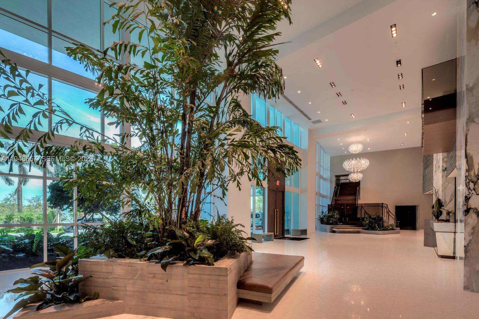 image Paramount Bay32