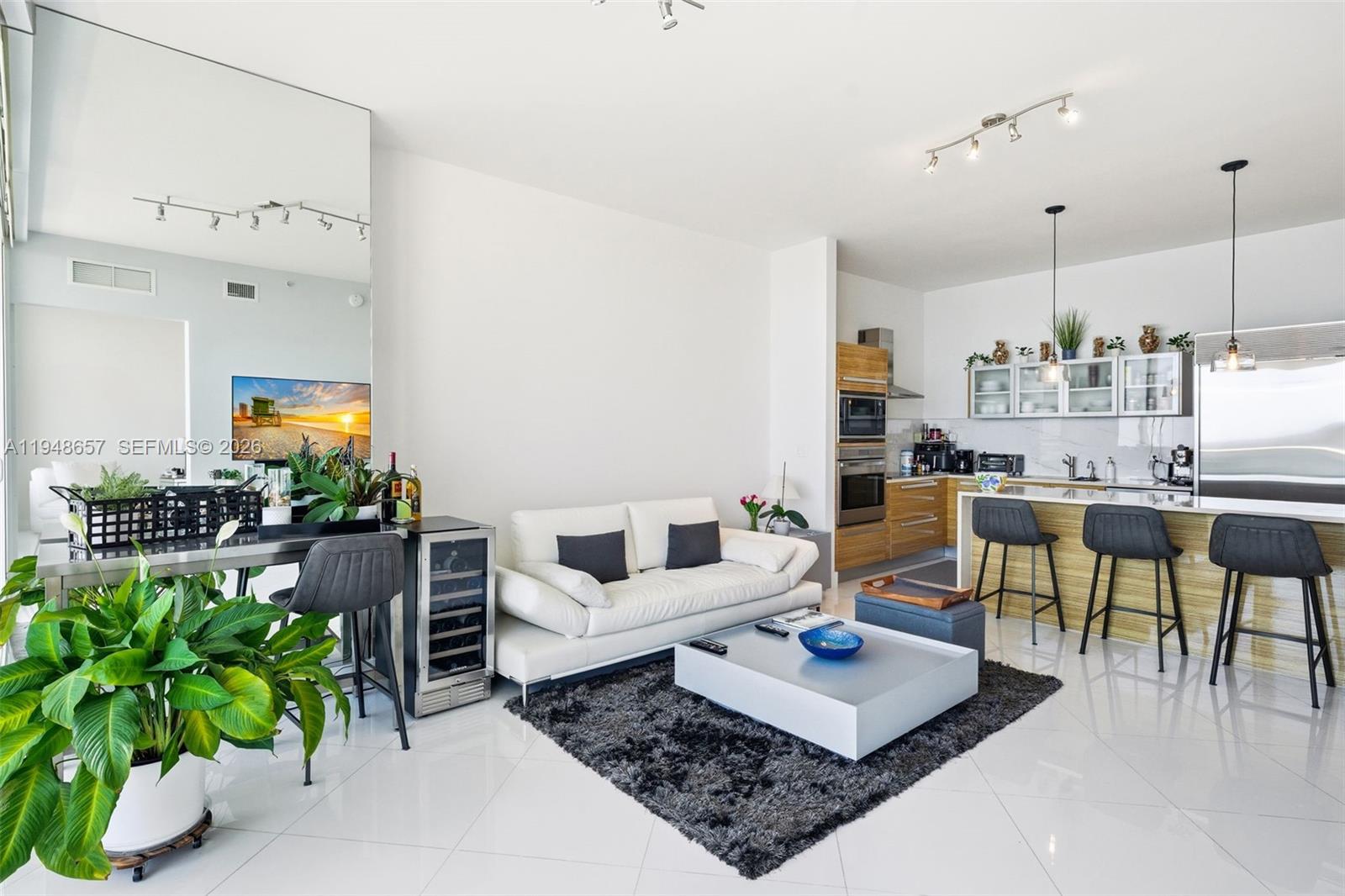 image Paramount Bay6