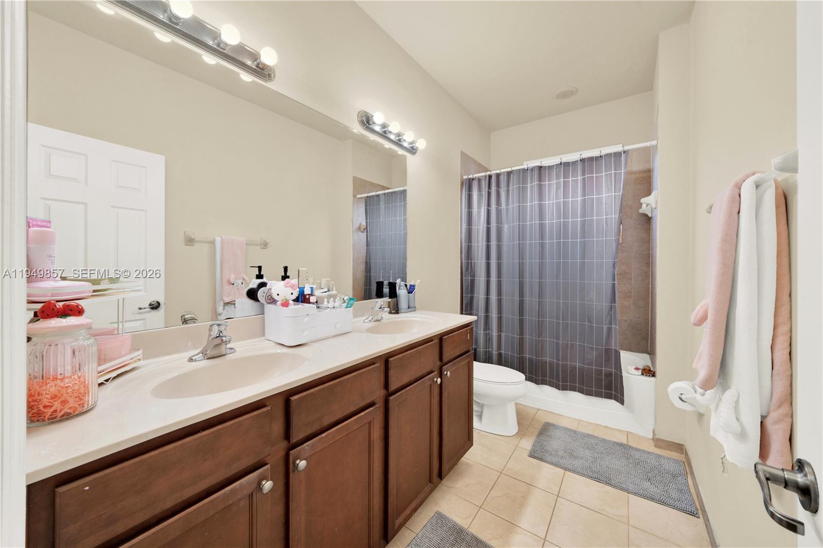 22746 SW 92nd Pl Cutler Bay, FL 33190