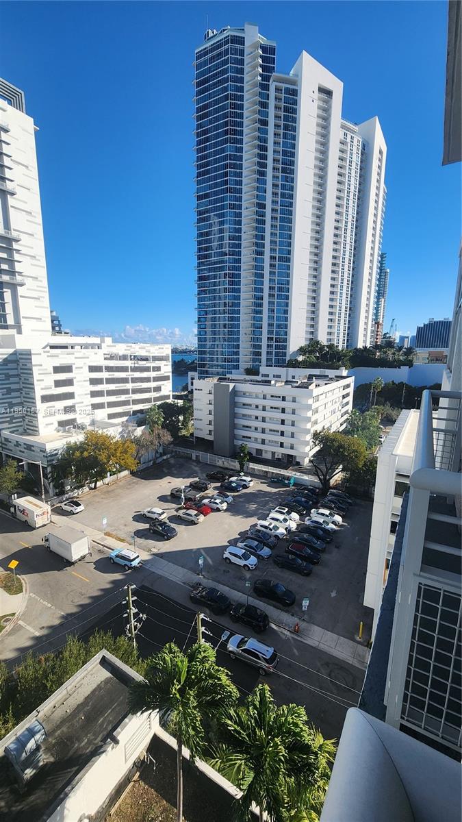 2200 NE 4th Ave #803 Miami, FL 33137