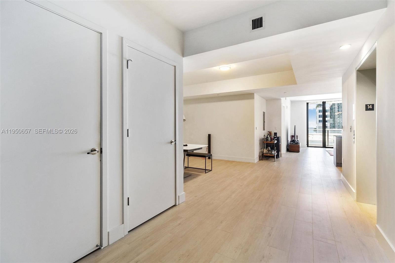 1010 Brickell Ave #1404