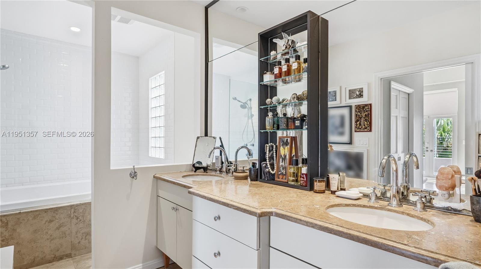 4805 Cherokee Ave Miami Beach, FL 33140