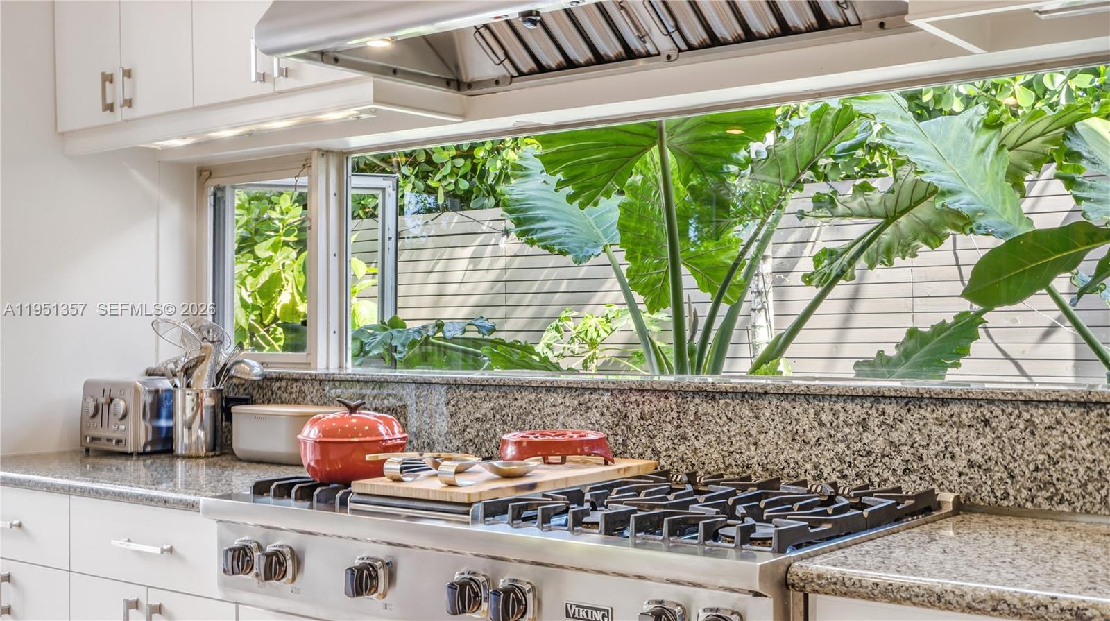 4805 Cherokee Ave Miami Beach, FL 33140