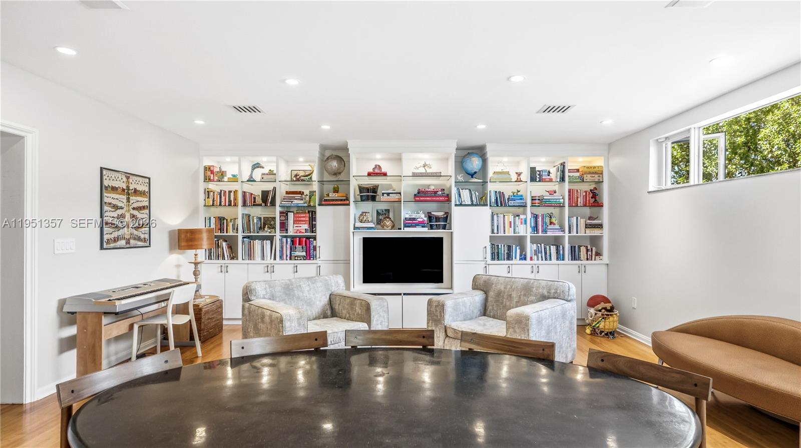 4805 Cherokee Ave Miami Beach, FL 33140