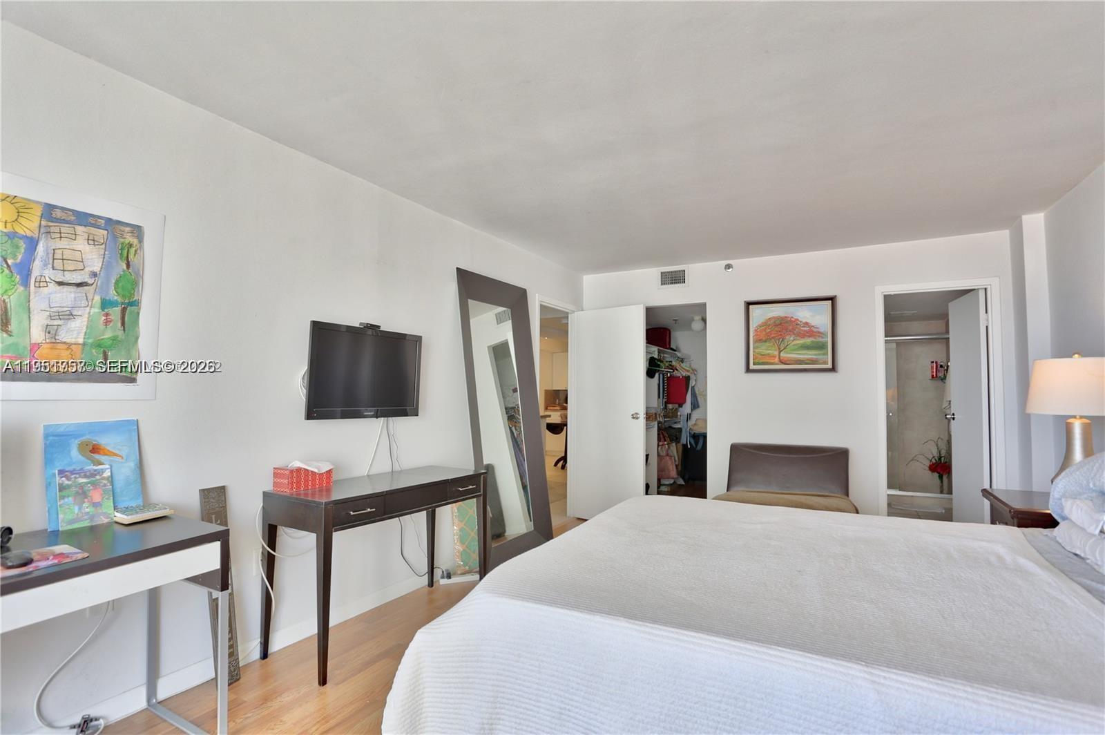 555 NE 15th St #10G Miami, FL 33132