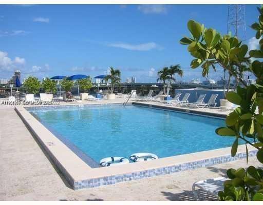 555 NE 15th St #10G Miami, FL 33132