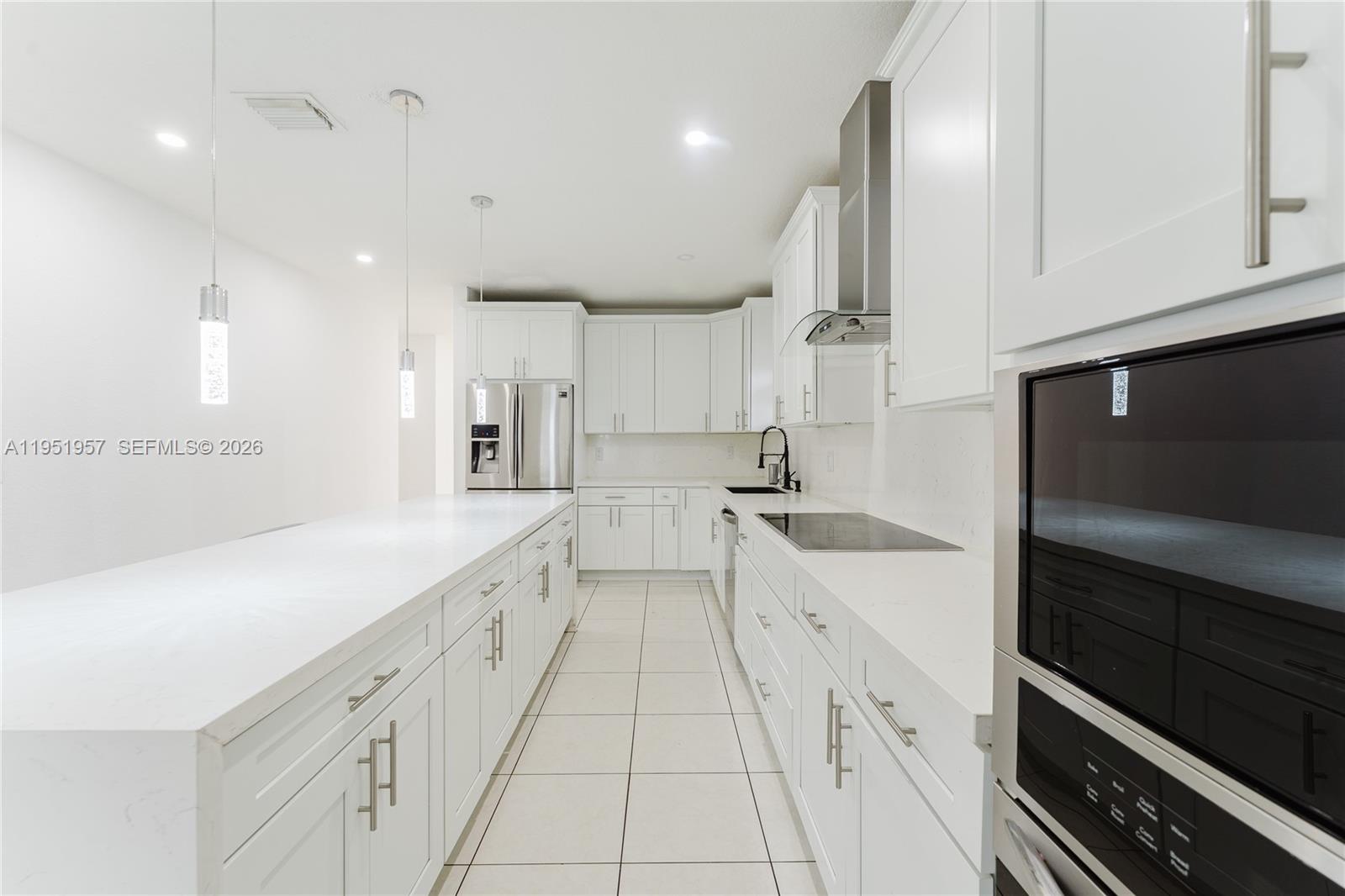 810 NW 112th St Miami, FL 33168