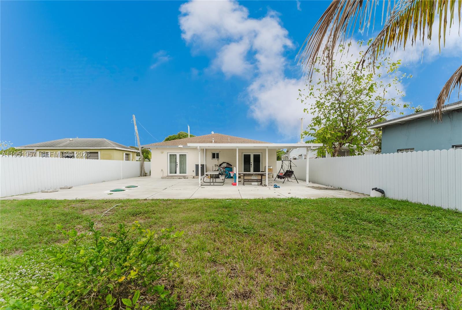 810 NW 112th St Miami, FL 33168