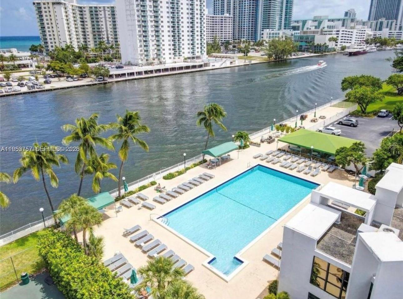 1000 Parkview Dr #528 Hallandale Beach, FL 33009