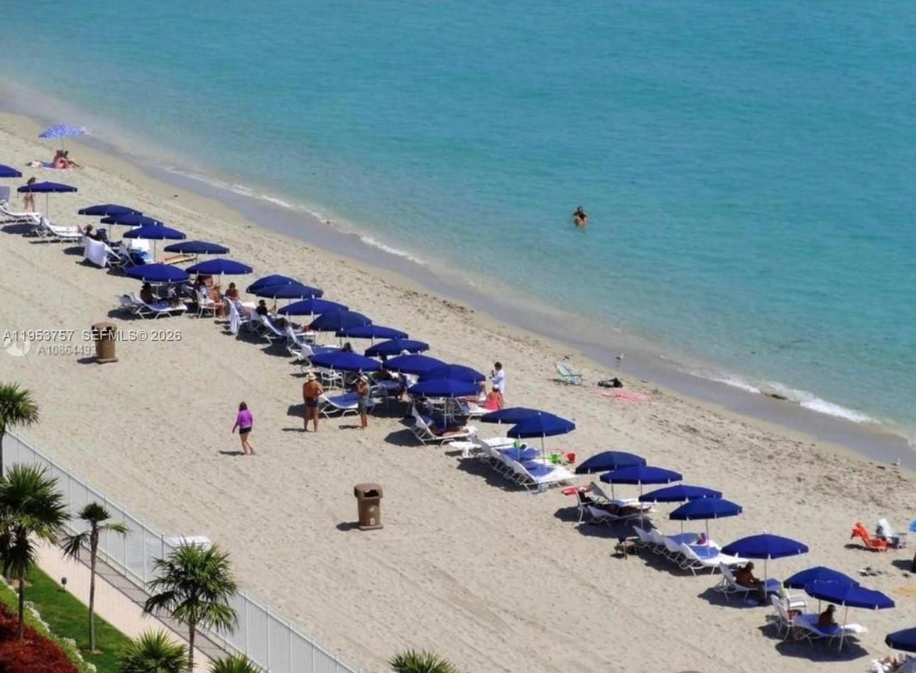 1000 Parkview Dr #528 Hallandale Beach, FL 33009