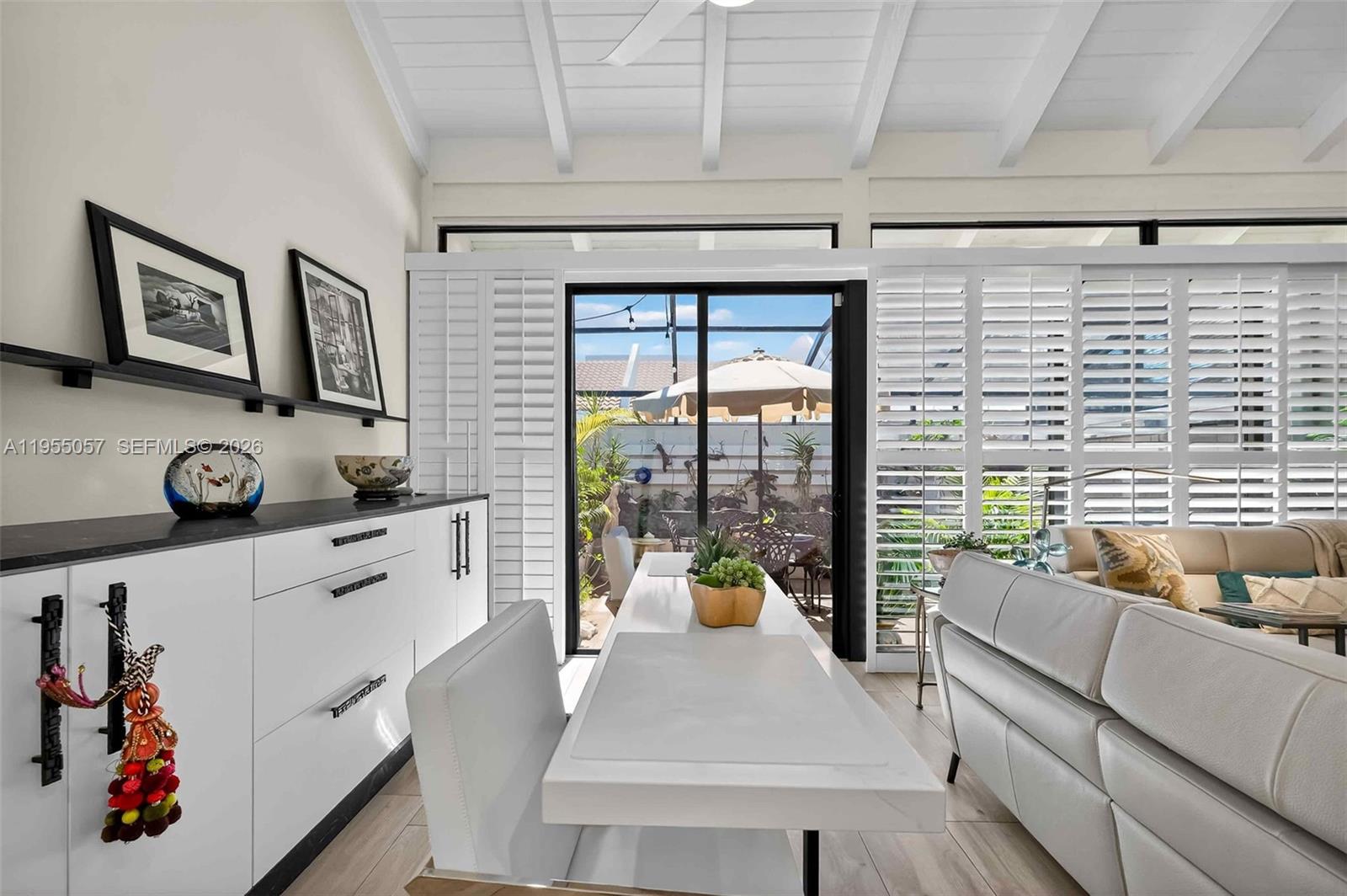 8144 SW 86th Ter Miami, FL 33143