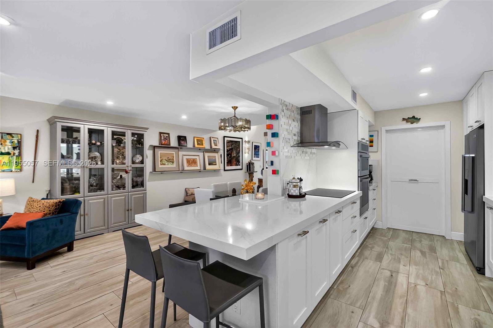 8144 SW 86th Ter Miami, FL 33143