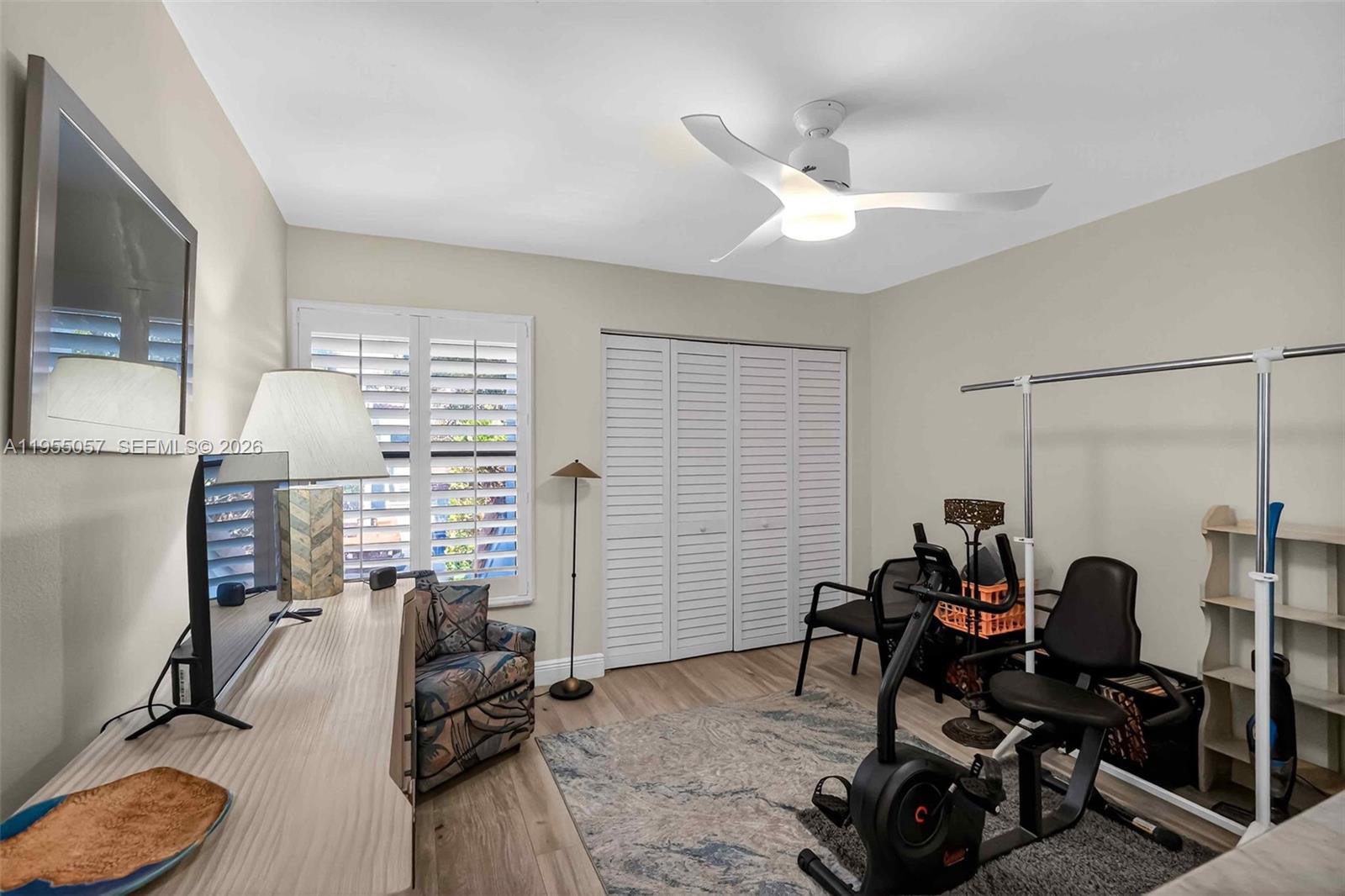 8144 SW 86th Ter Miami, FL 33143