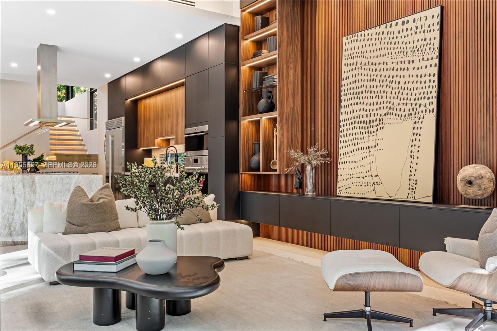 2805 Freeman St Miami, FL 33133