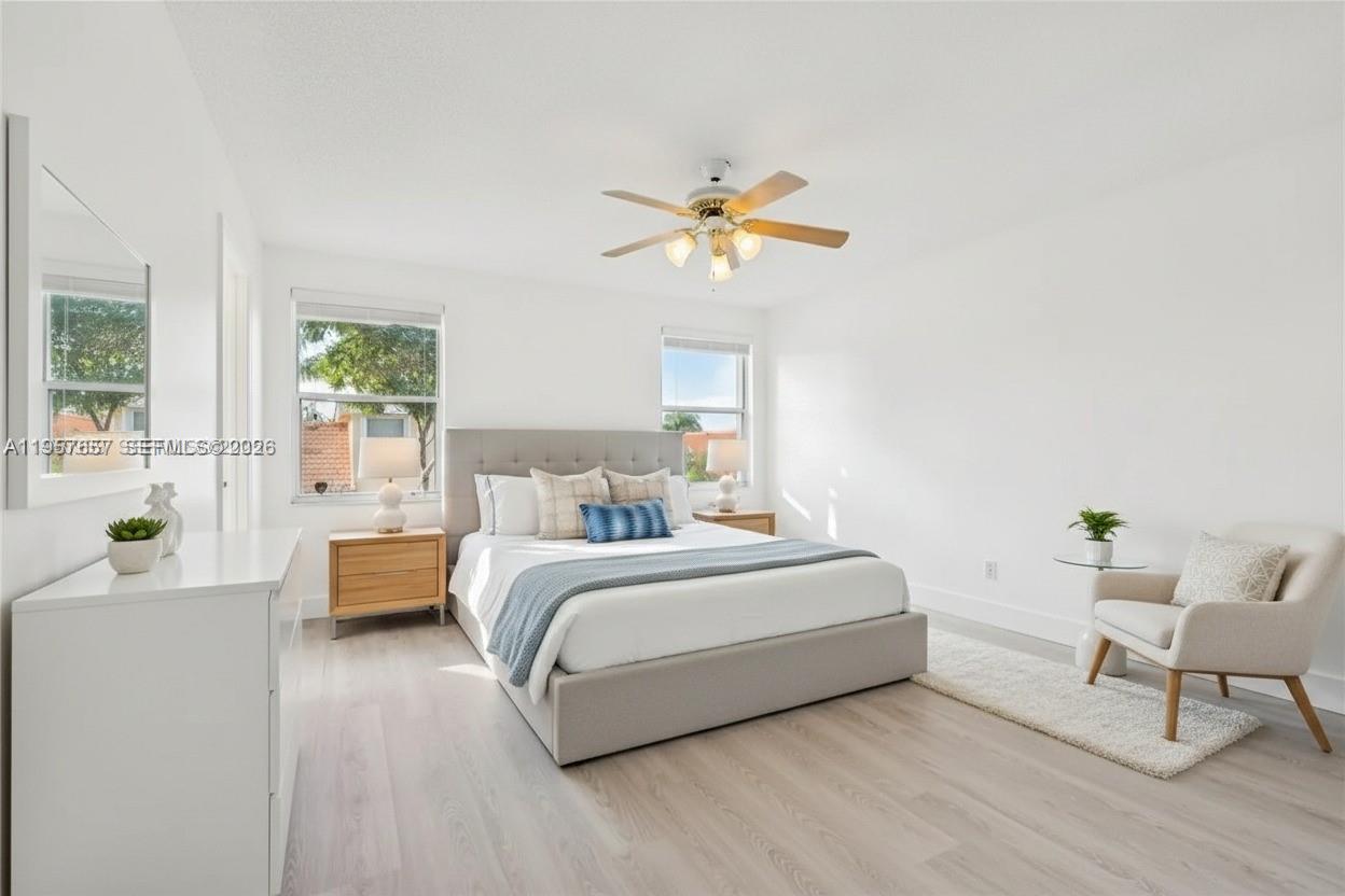 1378 SW 180th Ave Pembroke Pines, FL 33029