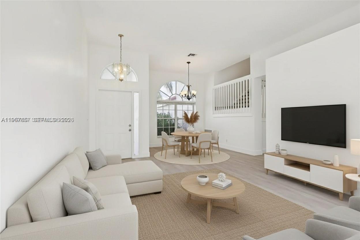 1378 SW 180th Ave Pembroke Pines, FL 33029