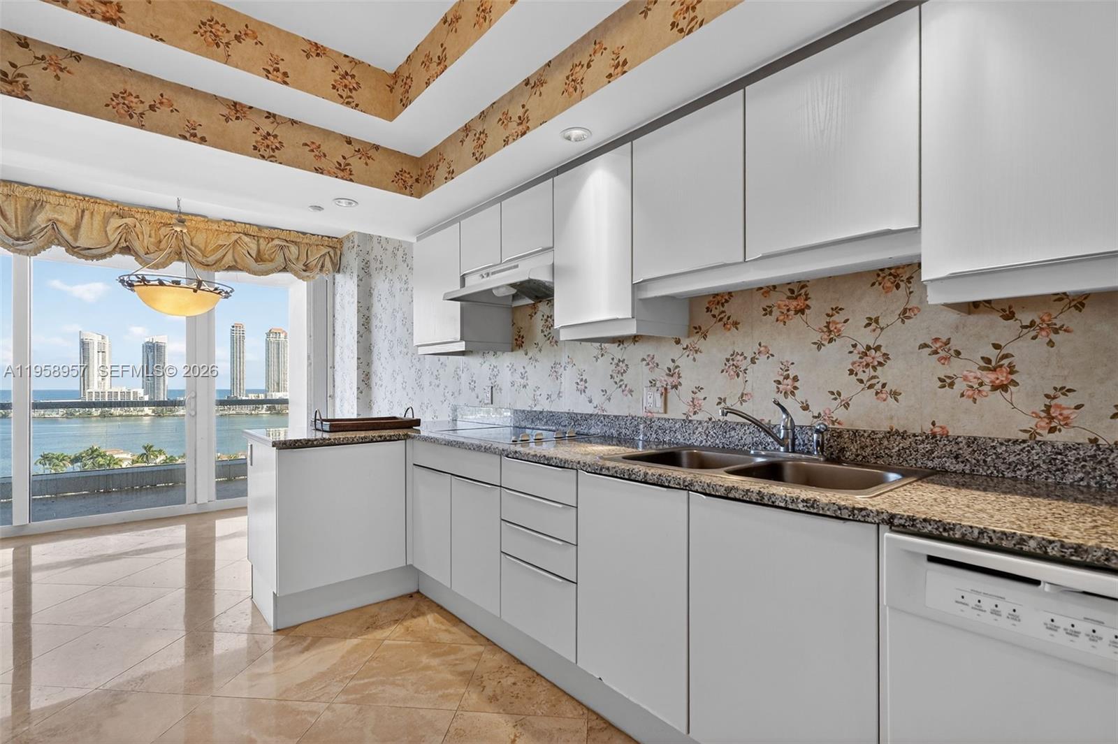 7000 Island Blvd #1604 Aventura, FL 33160