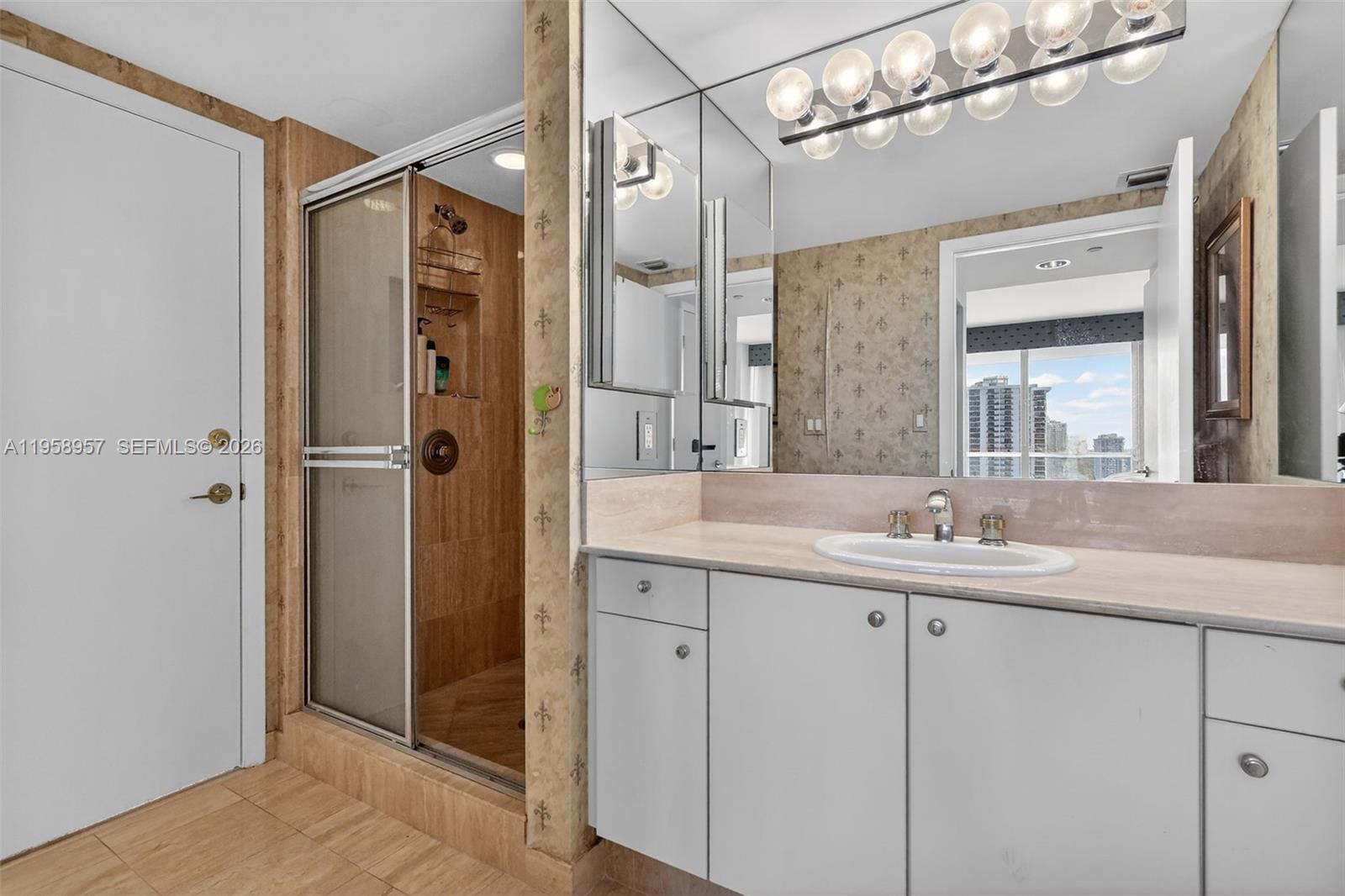 7000 Island Blvd #1604 Aventura, FL 33160