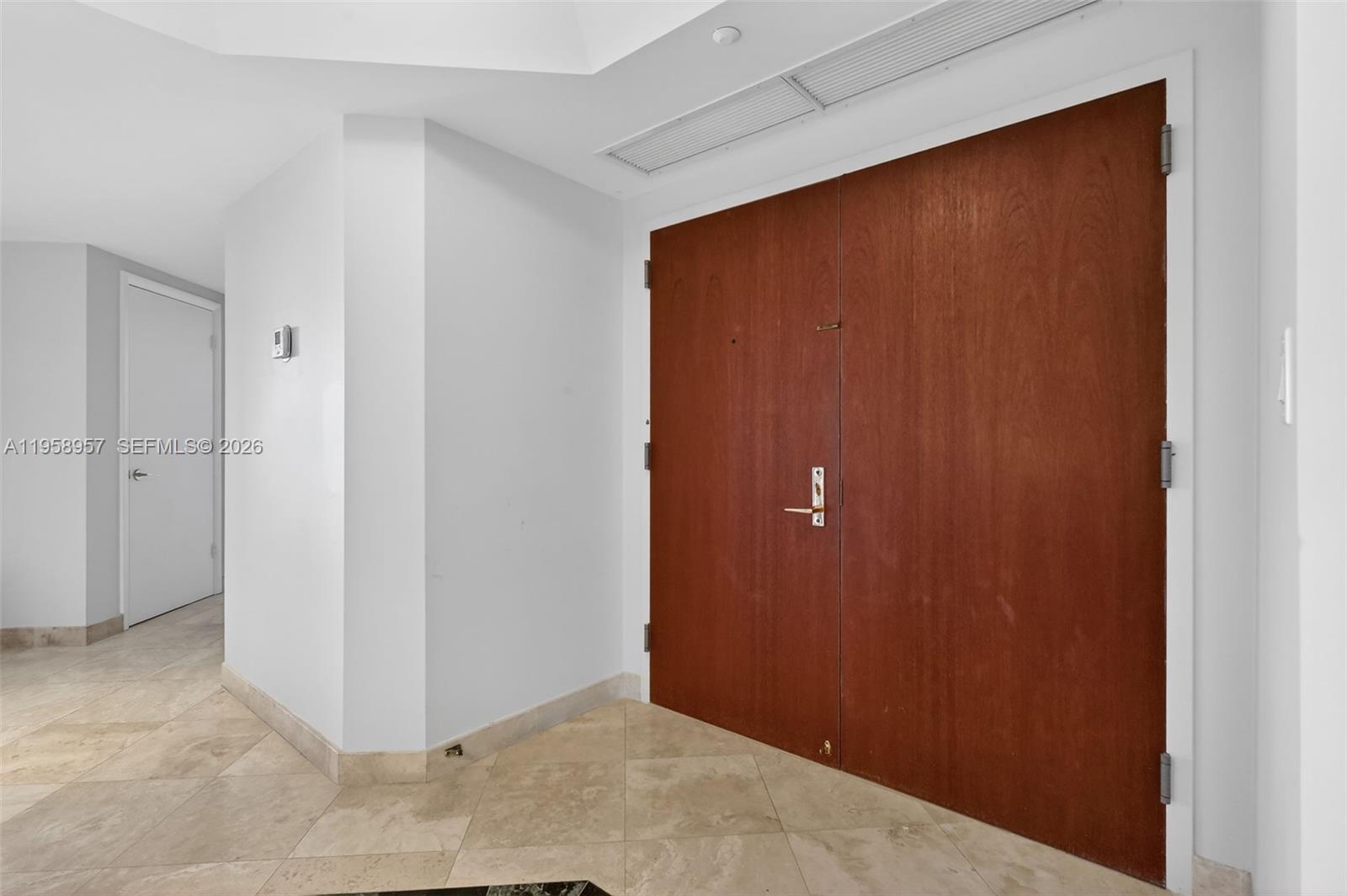 7000 Island Blvd #1604 Aventura, FL 33160