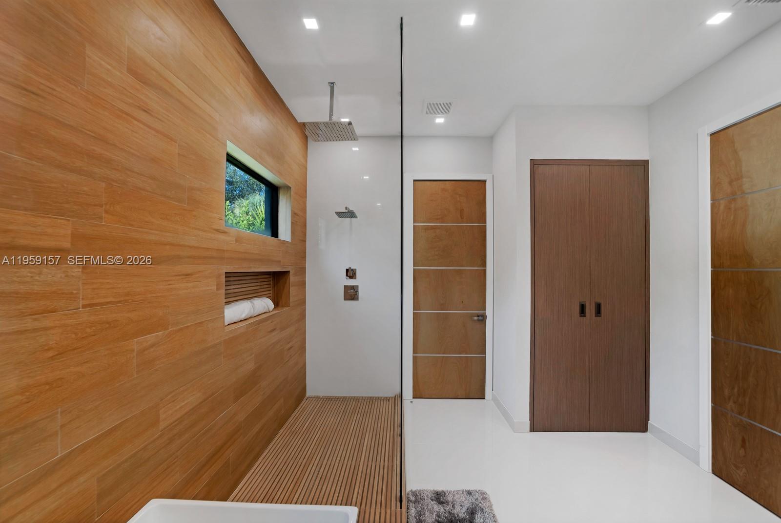 1780 Chucunantah Rd Miami, FL 33133