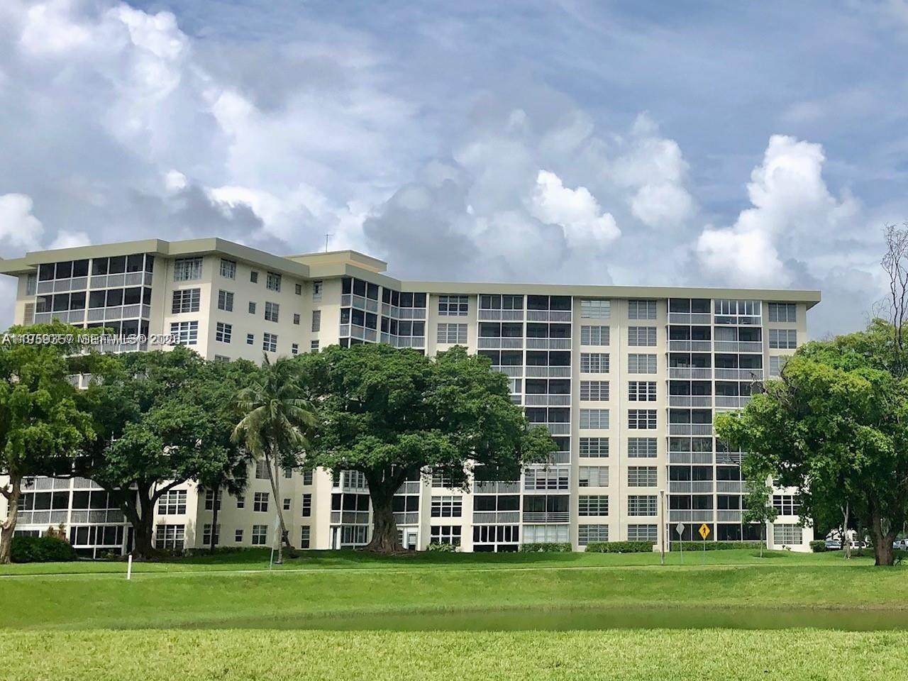 2940 N Course Dr #910