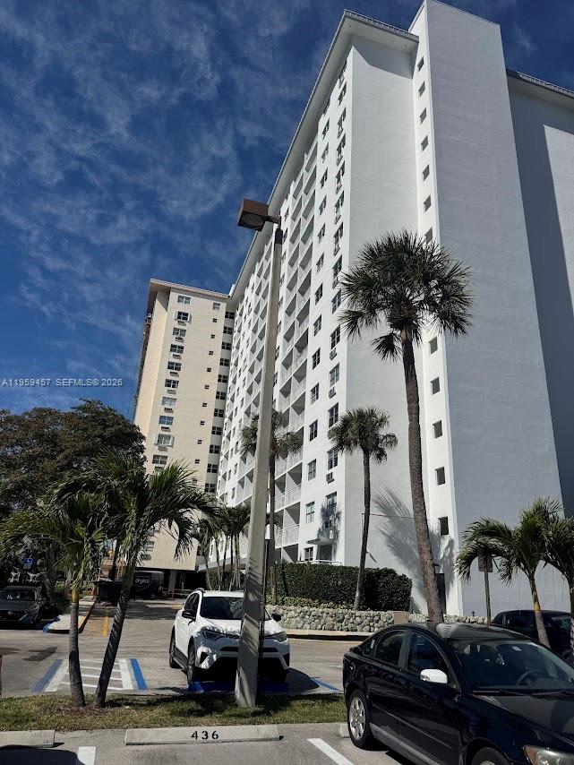 400 Kings Pt Dr #706 Sunny Isles Beach, FL 33160