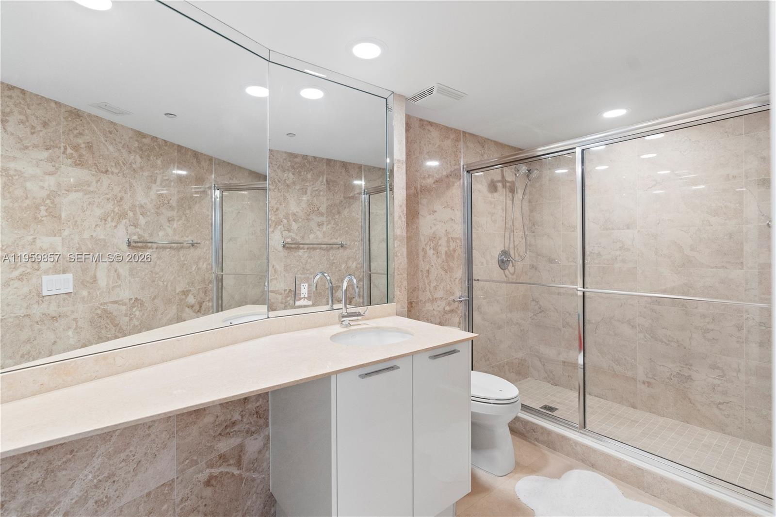 image Ocean Three Condo40