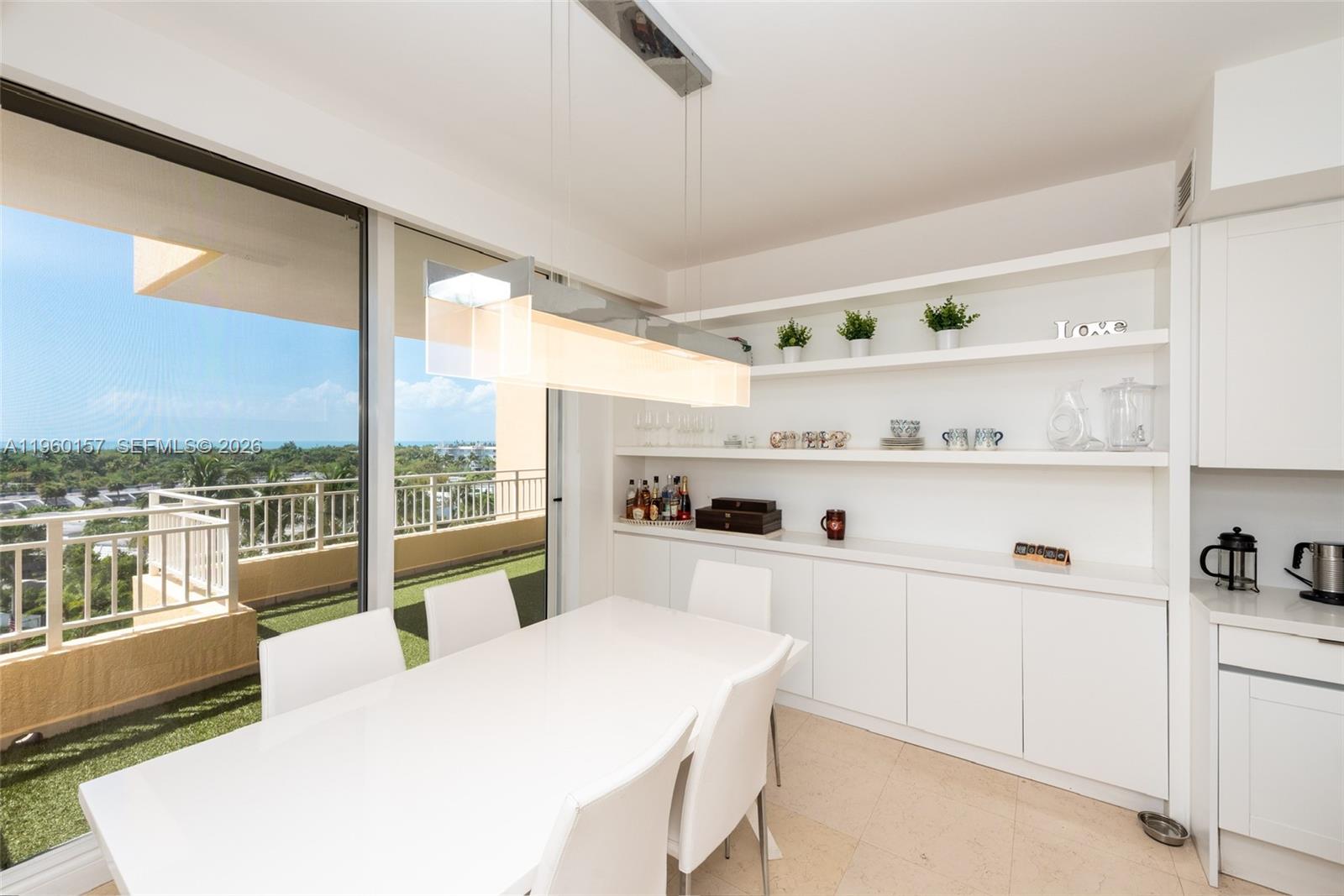 799 Crandon Blvd #605 Key Biscayne, FL 33149