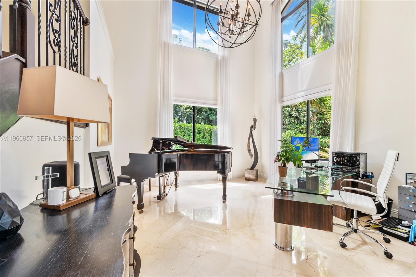 5621 SW 68th Ct Miami, FL 33143