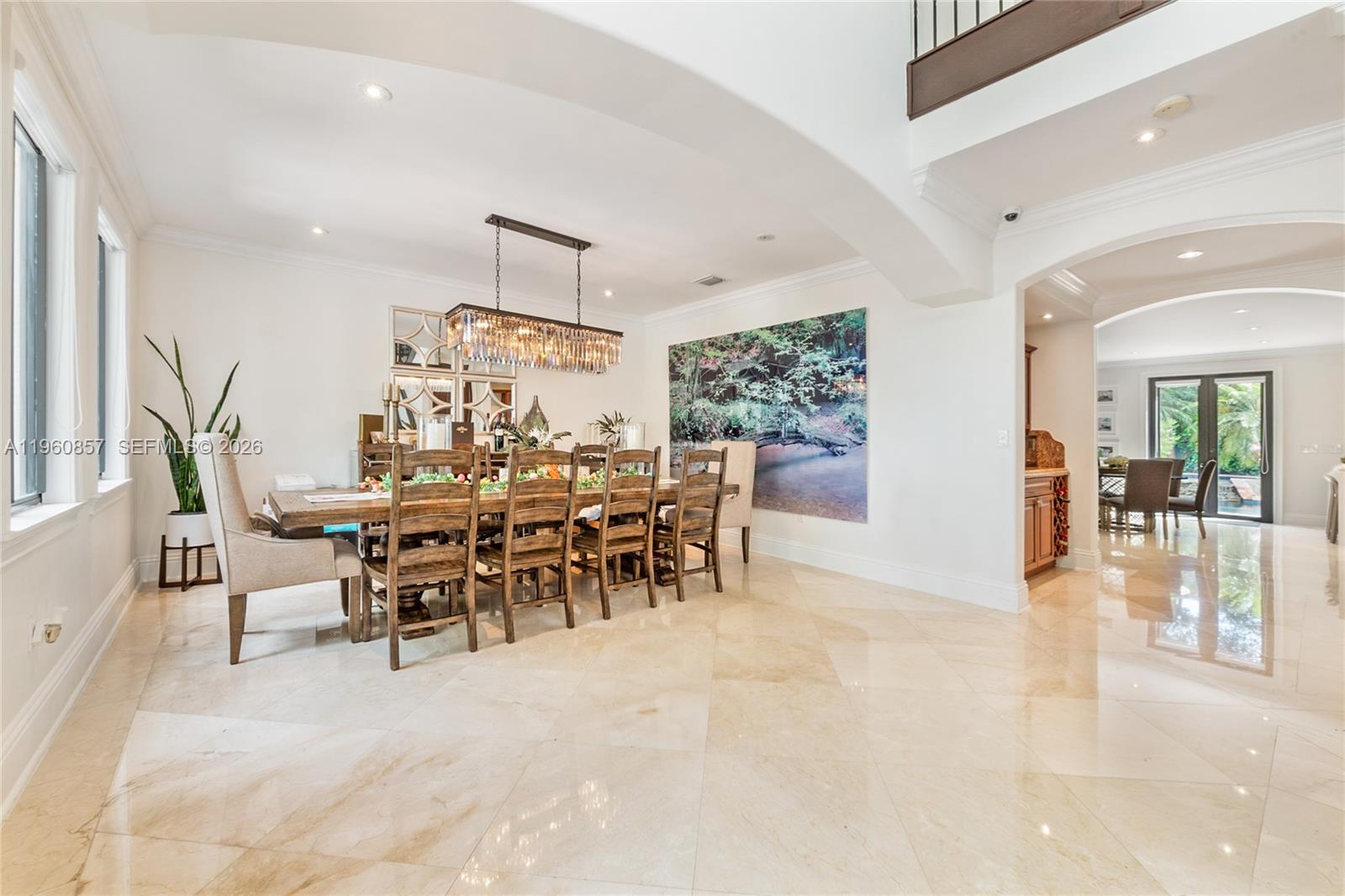 5621 SW 68th Ct Miami, FL 33143