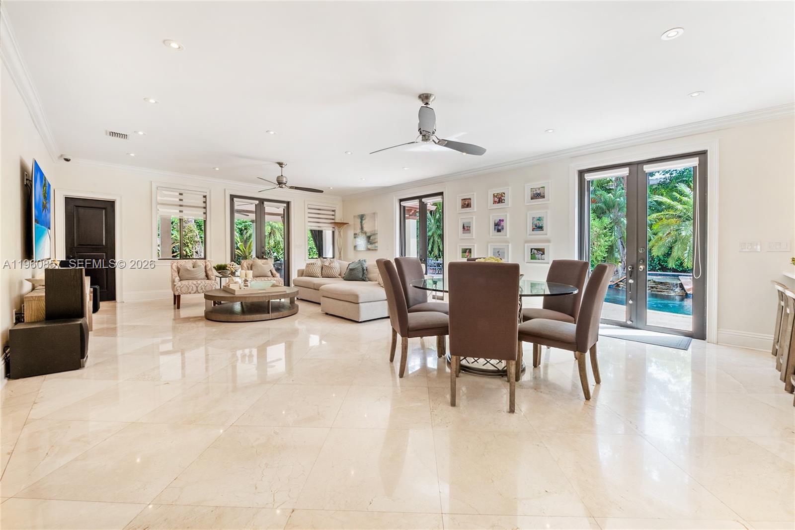 5621 SW 68th Ct Miami, FL 33143