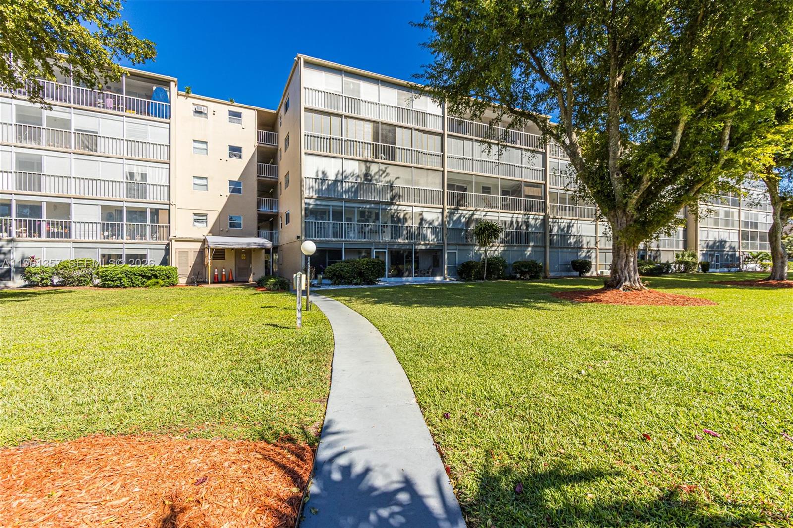 5100 Washington St #312 Hollywood, FL 33021