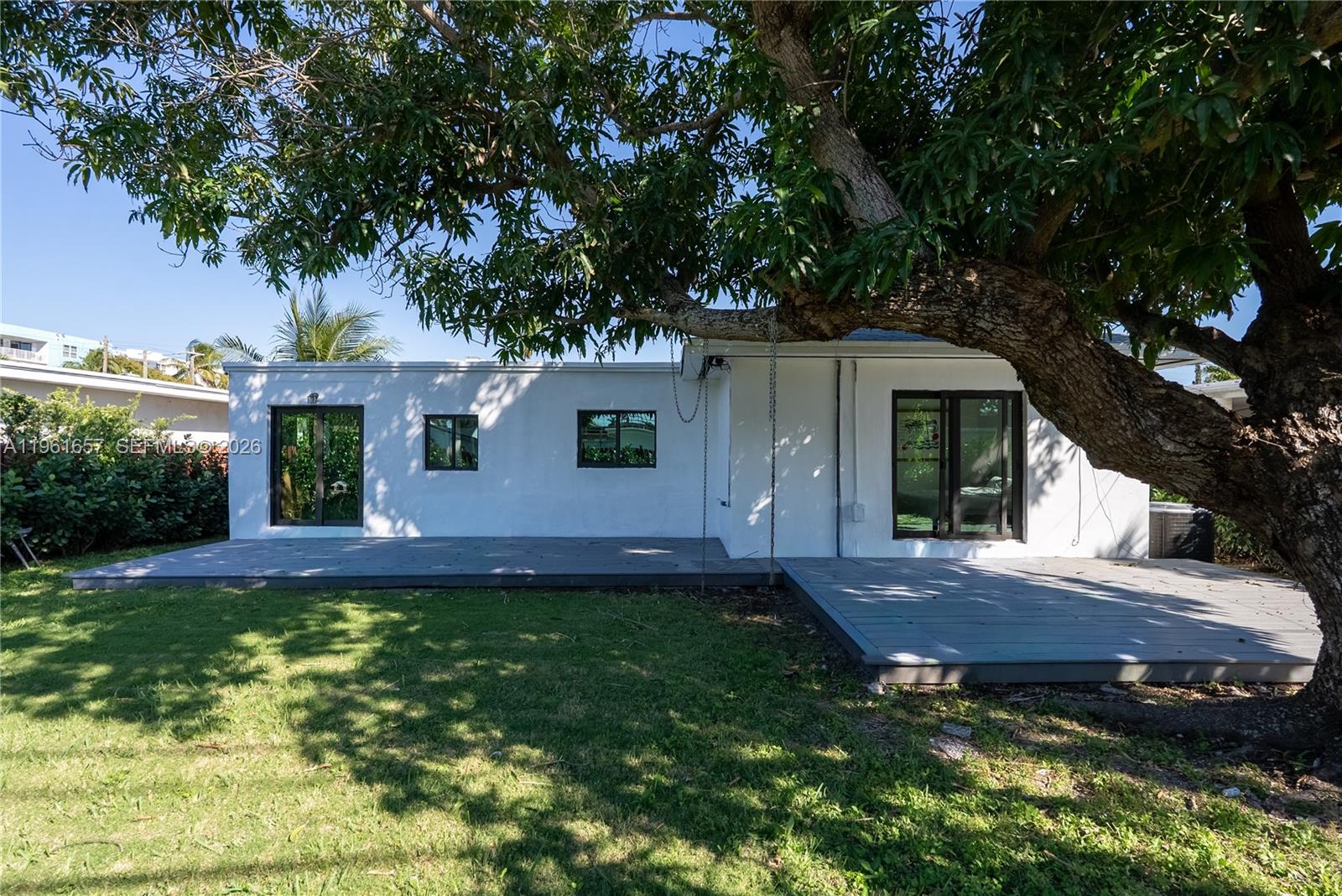 7548 Adventure Ave North Bay Village, FL 33141