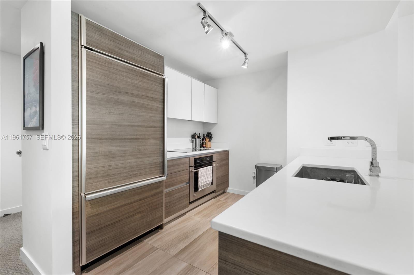 1100 S Miami Ave #1602 Miami, FL 33130