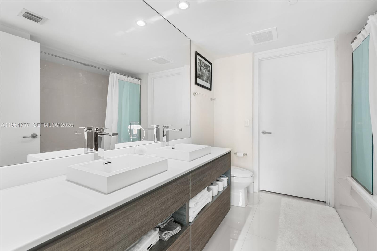 1100 S Miami Ave #1602 Miami, FL 33130