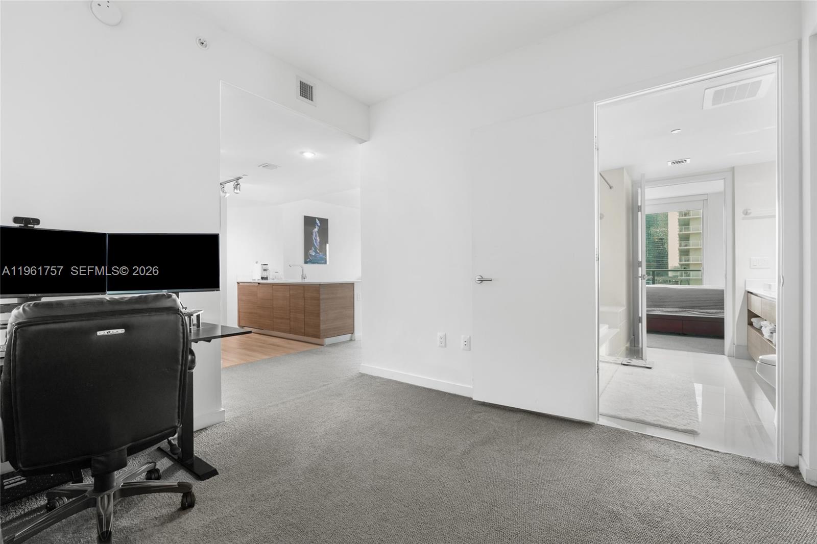 1100 S Miami Ave #1602 Miami, FL 33130